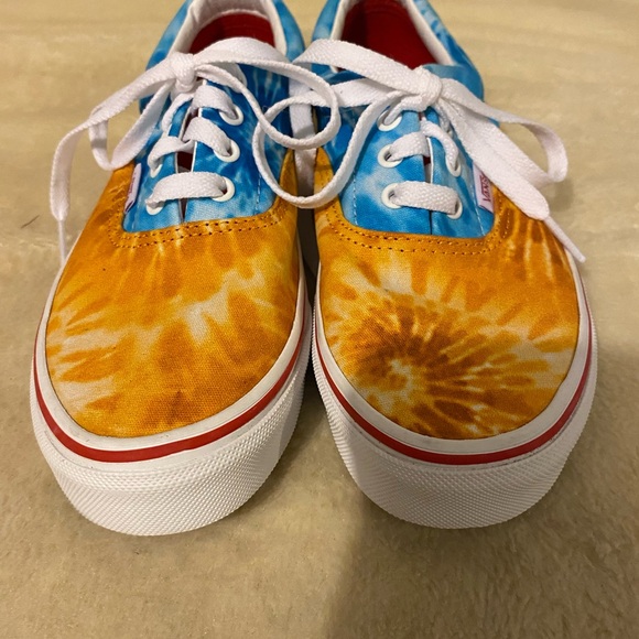 Vans (Juniors 4.5) Low Cut Tye Dye Tennis Shoes - Picture 2 of 6